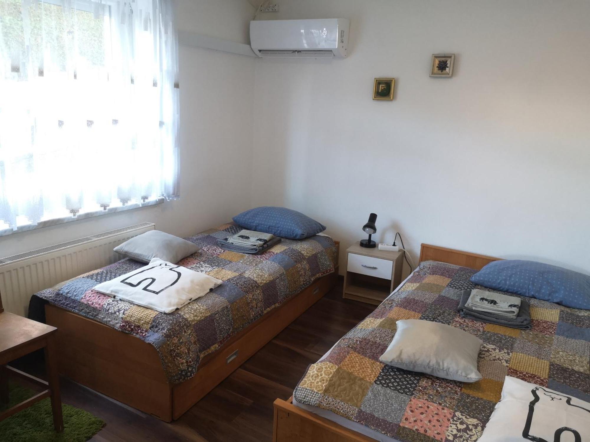 Small House In Celje Ngoại thất bức ảnh